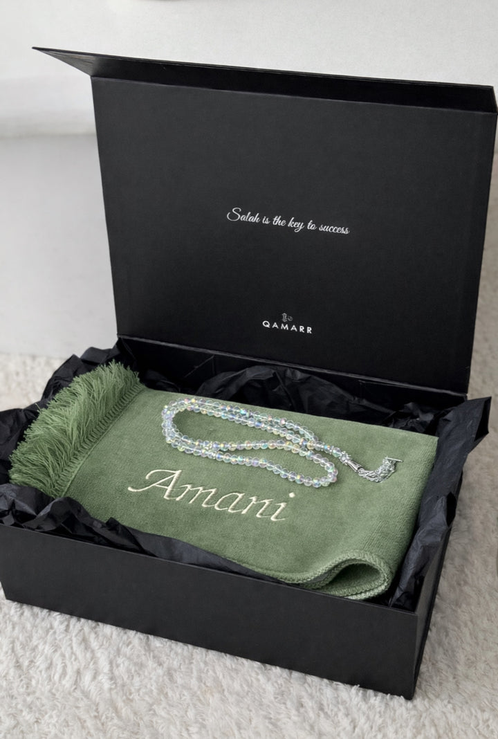 QAMARR ® Deluxe Personalized Prayer mat Giftbox - Green