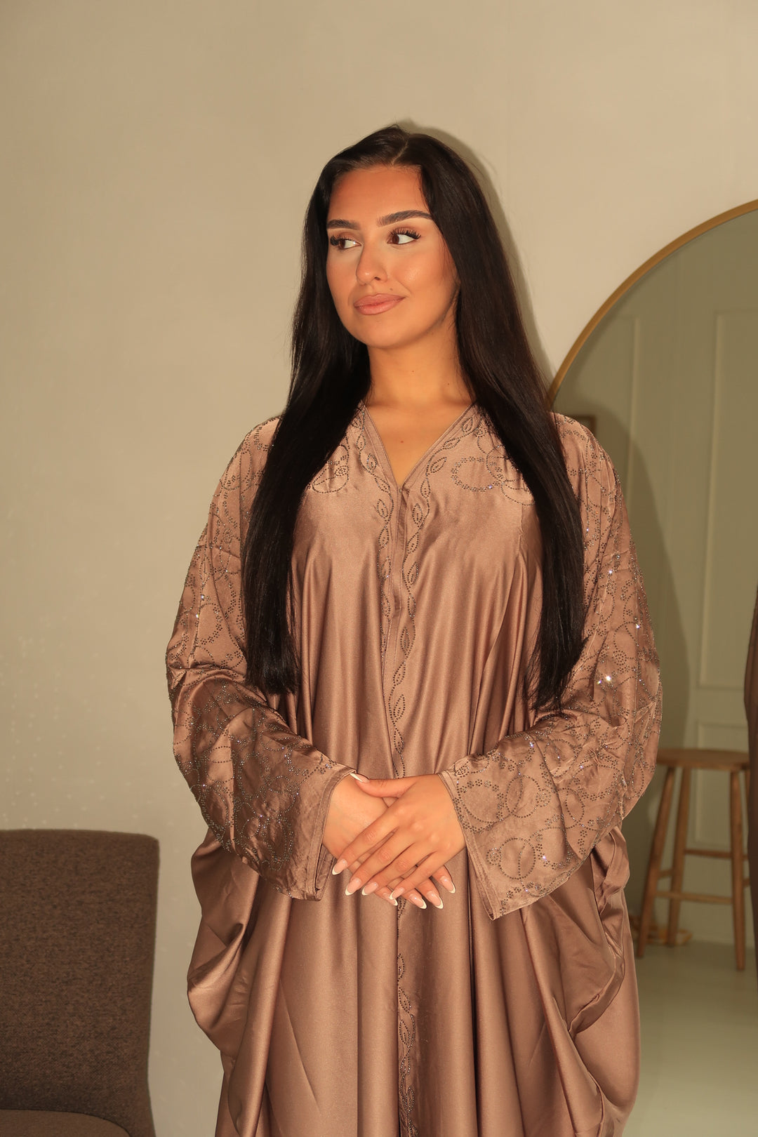Qamarr Abaya - Sable Élégance