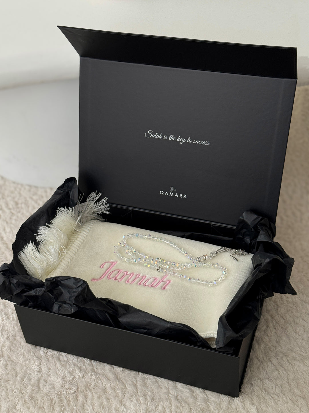 QAMARR ® Deluxe Personalized Prayer mat Giftbox - Creme